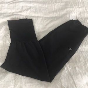 Lululemon Black OM pant, size 4